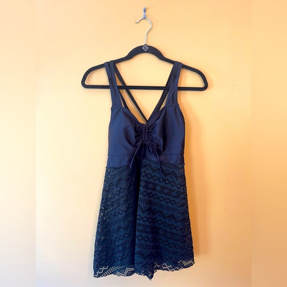 NWOT Two Pieces Swimsuit - Picture 4 of 13